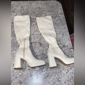White forever 21 boots